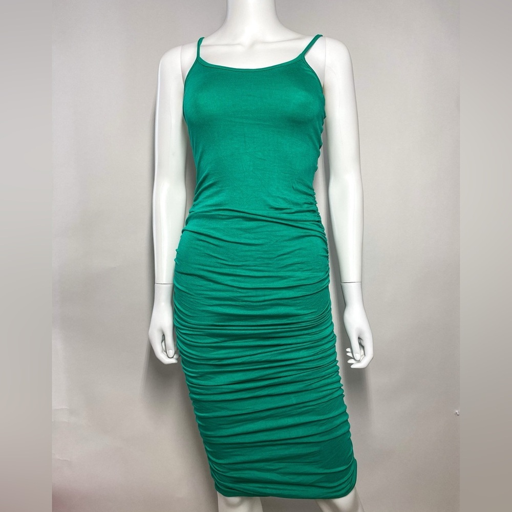 Green Dress - Picture 2 of 7